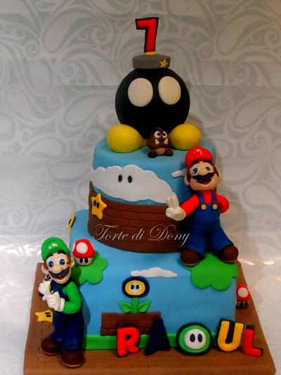 Super Mario - Cake by Donatella Bussacchetti
