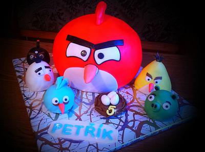 Angry Birds  - Cake by Dana Gargulakova