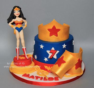 Wonder Woman cake - Cake by le delizie di ve
