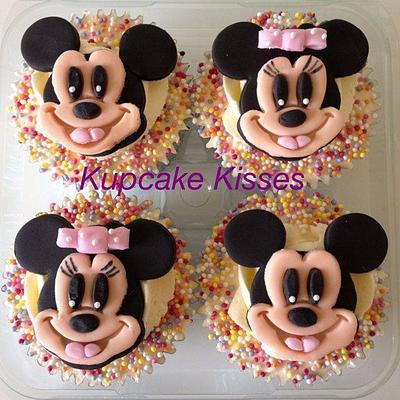 Mickey and Minnie Cupcakes - Cake by Lauren
