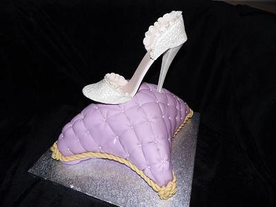 Princess Shoe Pillow Cake - Cake by emma