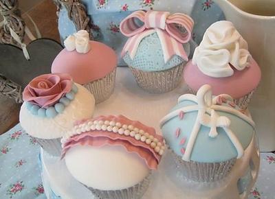 Vintage cupcakes - Cake by Great Little Bakes