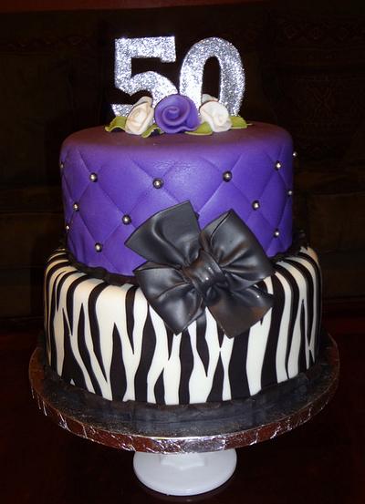 Purple zebra cake - Cake by Nissa