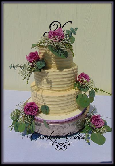 Buttercream and Roses - Cake by Michelle