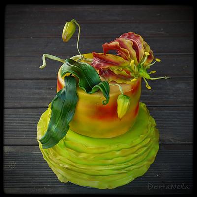 Cake with Gloriosa Superba - Cake by DortaNela