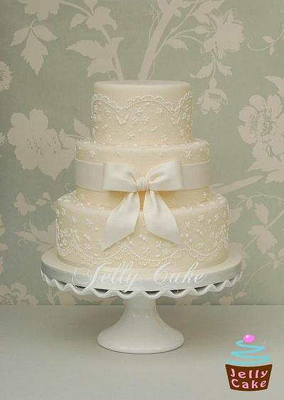 Lace and Bow Wedding Cake - Cake by JellyCake - Trudy Mitchell