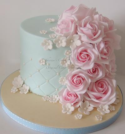 Roses - Cake by Shereen