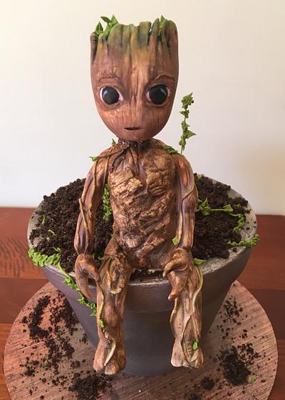 Baby Groot in Pot - Cake by  Sue Deeble