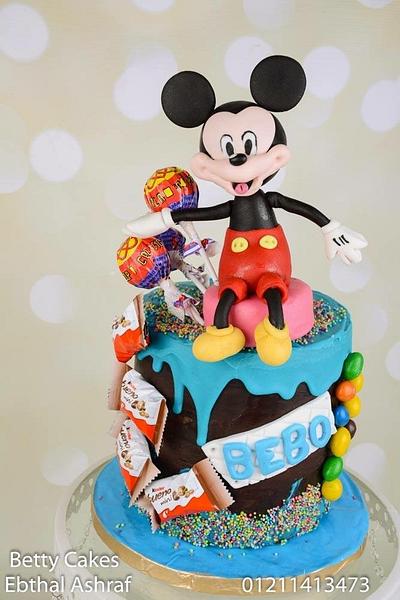 Mickey Mouse Candy drip cake  - Cake by BettyCakesEbthal 