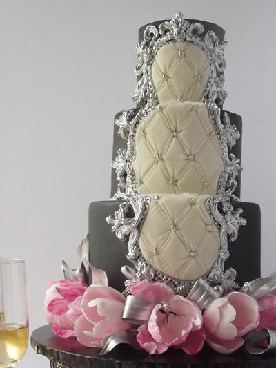 Tulip Haute Couture - Cake by MorselsByMark