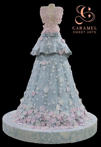 Bridal dress cake - Cake by Caramel Doha