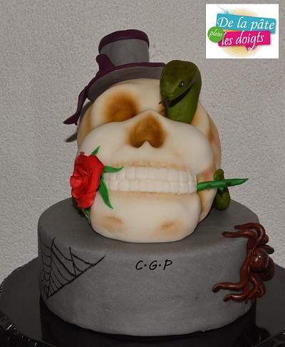 Skull, Happy Halloween.... :)  - Cake by De la Pâte plein les doigts