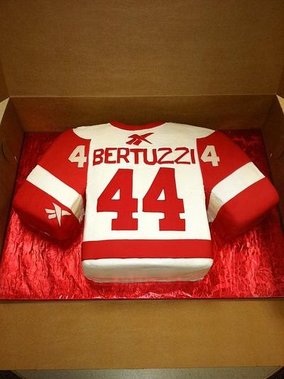 Red Wing Jersey - Cake by TastyMemoriesCakes