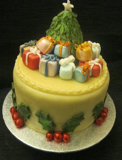 Buon Natale - Cake by Essentially Cakes