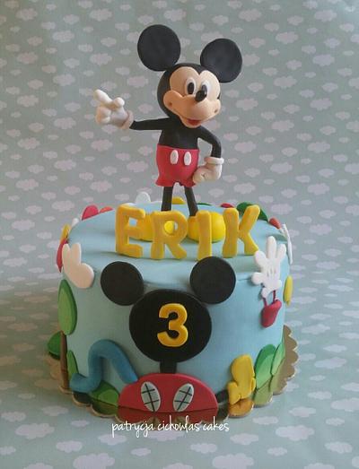 Mickey Mouse - Cake by Hokus Pokus Cakes- Patrycja Cichowlas