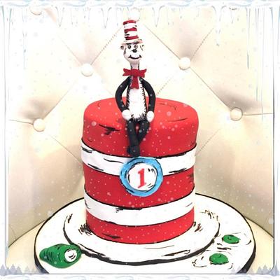 Dr.Seuss cat in the hat - Cake by Sweettreatsbyortal