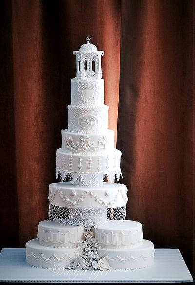 Royal wedding cake  - Cake by Divya iyer