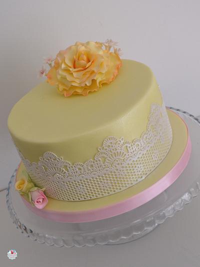 Roses & cake lace - Cake by Enchantedcupcakes