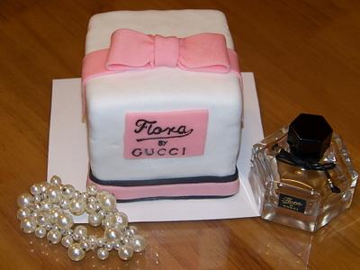 Gucci Flora Mini Cake - Cake by Laura Jabri