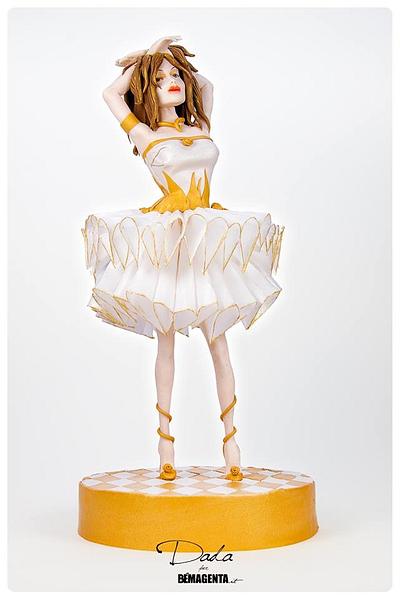 My golden mannequin! - Cake by Daniela Segantini