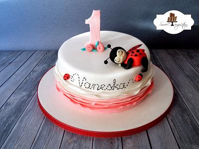 Ladybug Cake inspired by Bake-a-boo - Cake by Urszula Landowska