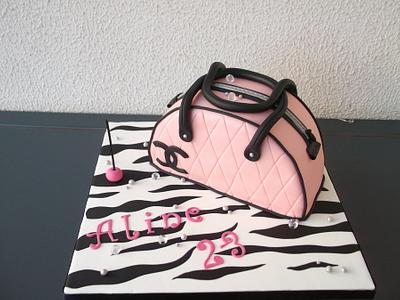 Bolo Mala  - Cake by Alexsandra Caldeira
