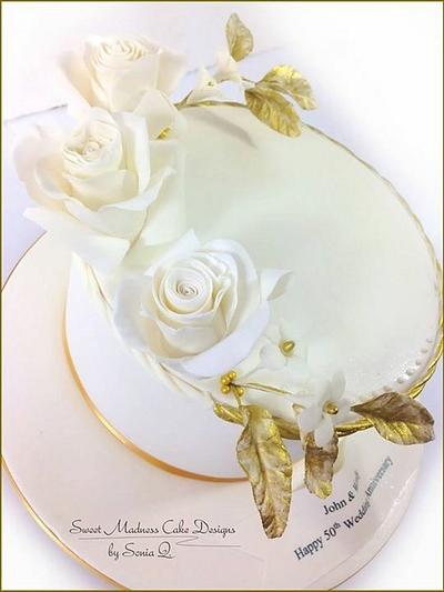 White and Gold Cake - Cake by Sweet Madness Cake Designs
