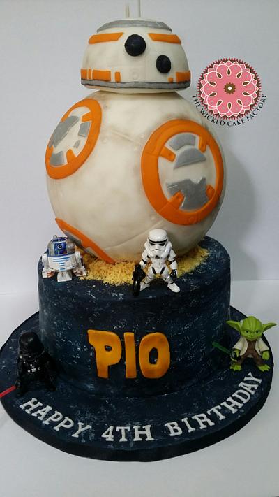 Star Wars BB8 cake - Cake by WickedCakeFactory