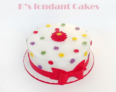 Daisies Cake - Cake by K's fondant Cakes