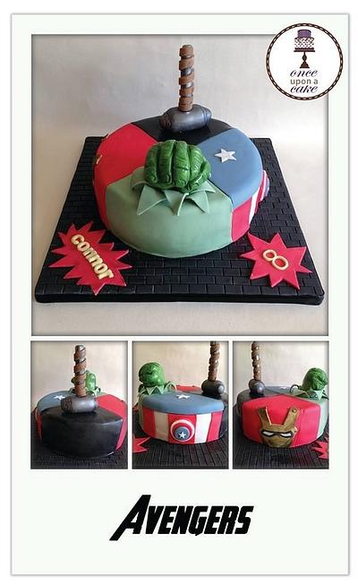 Avengers - Cake by Emma