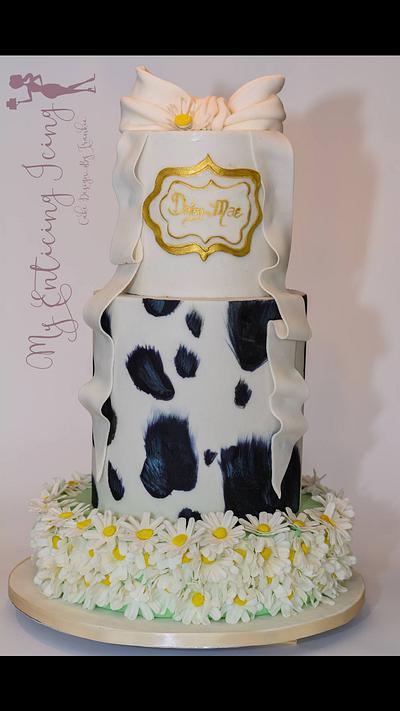 Daisy Mae - Cake by My Enticing Icing 