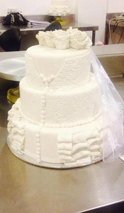 Meet the Bride  - Cake by onceuponacake3
