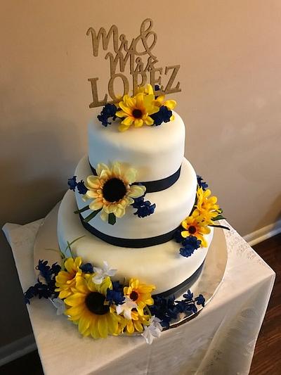Sunflower Wedding - Cake by Julia 