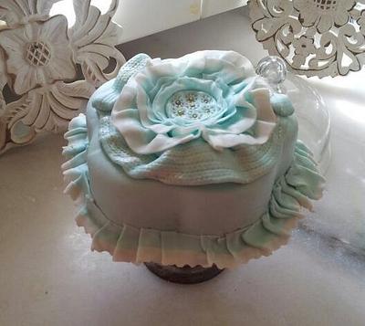Baby blue mini cake  - Cake by suz