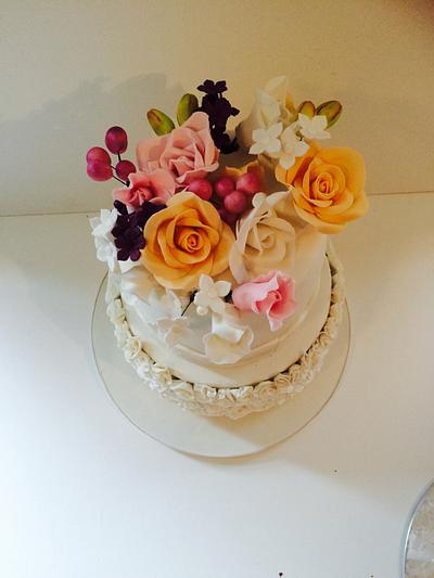 Flowers - Cake by lesley hawkins