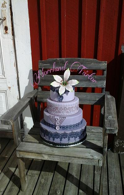 purple wedding dream  - Cake by Christiane Offenbächer 