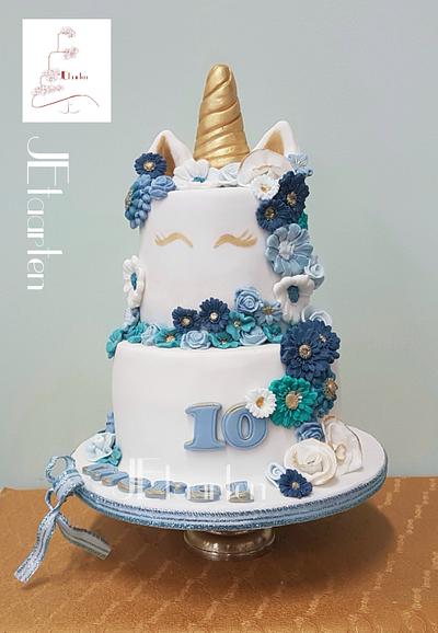 Posh unicorn cake - Cake by Judith-JEtaarten