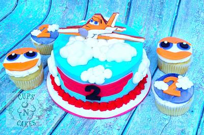 Planes Cake  - Cake by Cups-N-Cakes 