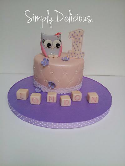 Owl - Cake by Simply Delicious Cakery