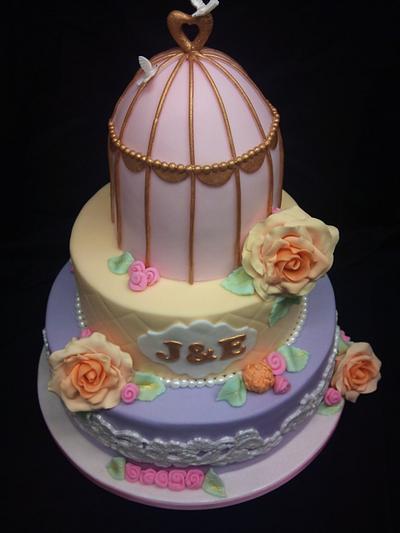 Birdcage wedding cake - Cake by 't LoCoBakkertje