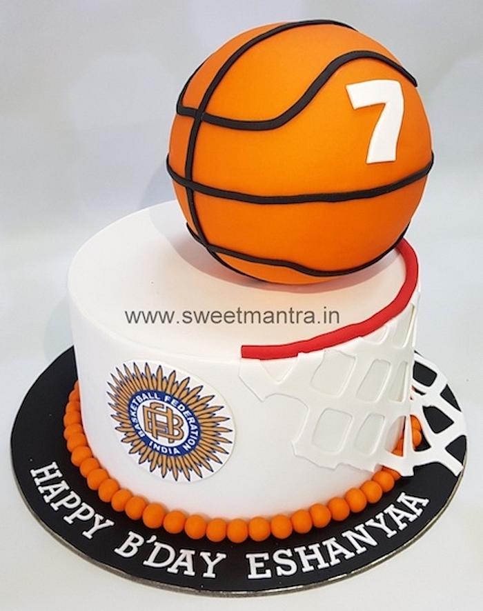 Basketball tier cake