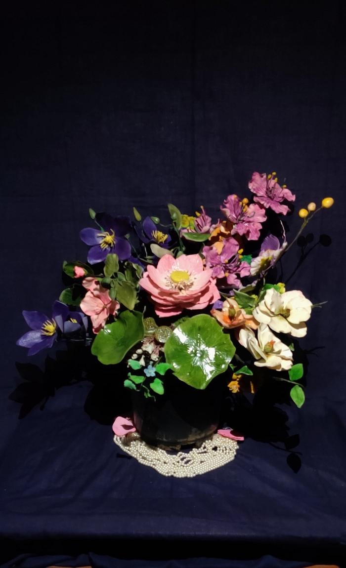 Bouquet of gumpaste flowers