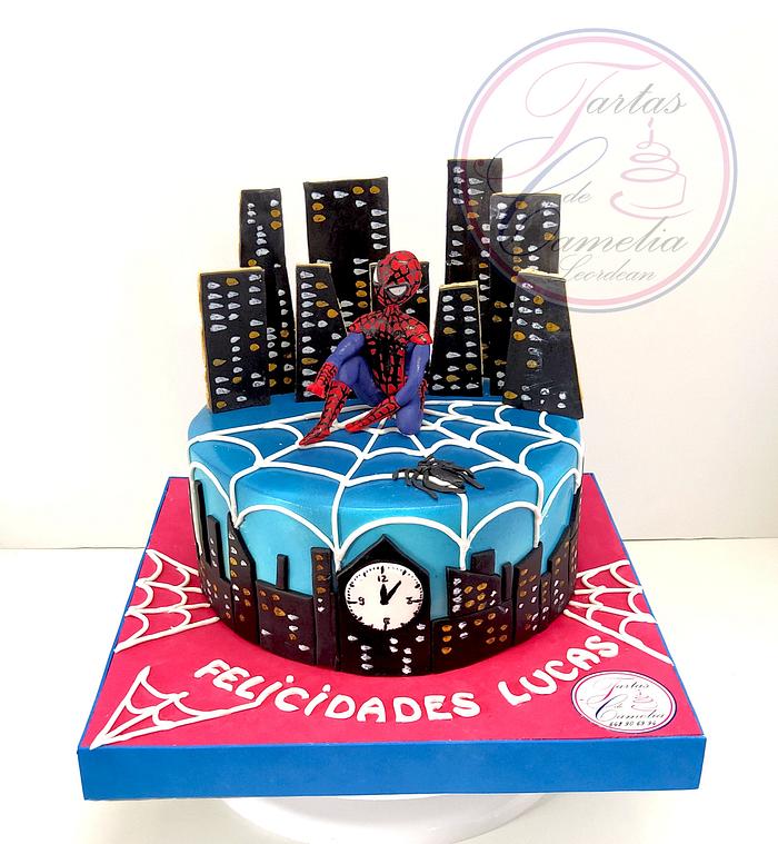 TARTA SPIDERMAN LUCAS - Decorated Cake by Camelia - CakesDecor