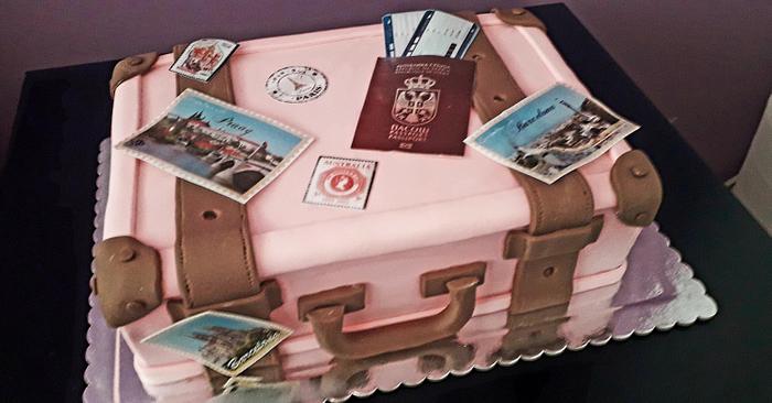 Burberry suitcase - Decorated Cake by Sobi Thiru - CakesDecor
