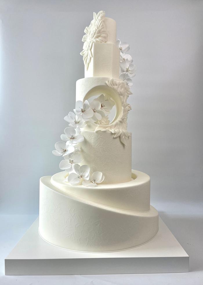 Wedding cake elegance 