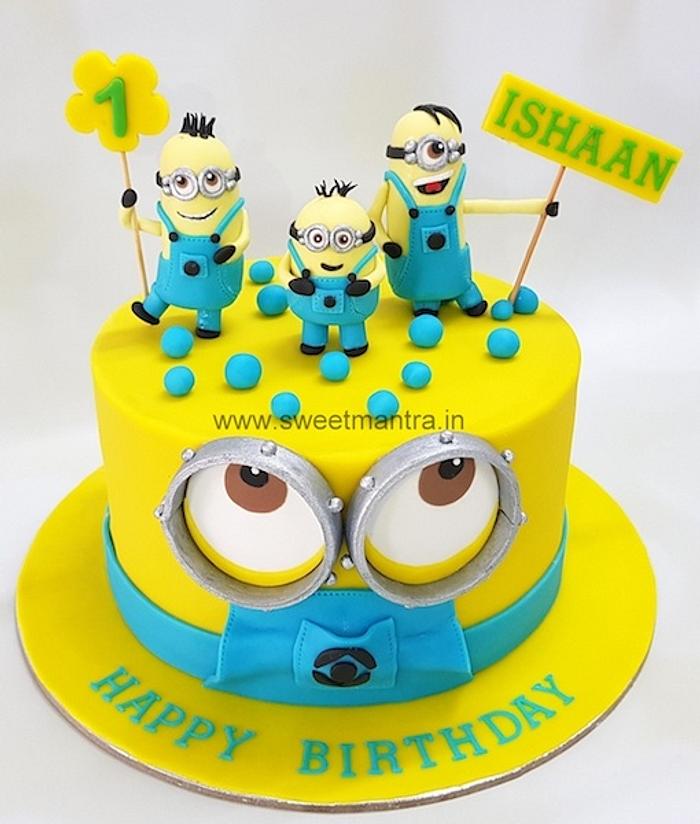 1st Birthday Minion cake