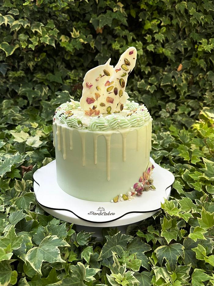 Pistachios cake