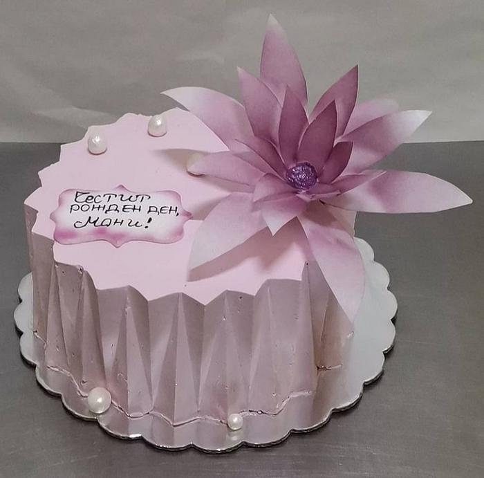 Origami cake with wafer paper flower
