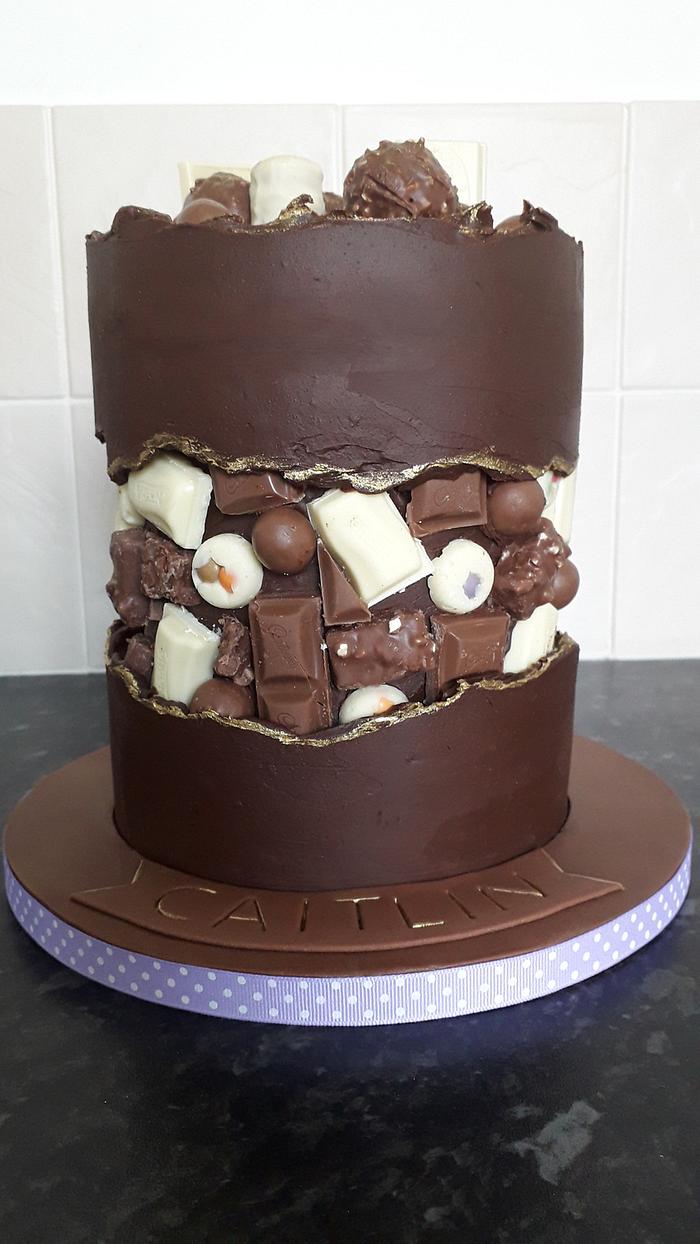 Chocolate fault line cake