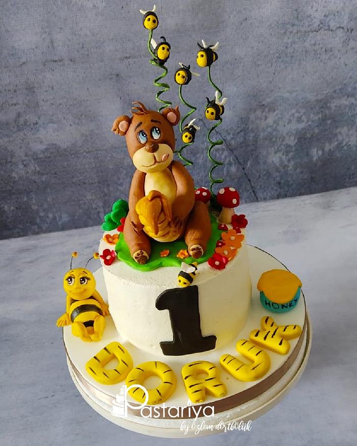 The Bear and Bees Cake